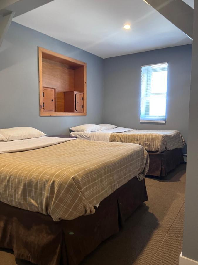 Hwy 17 Hotel Уауа Екстериор снимка